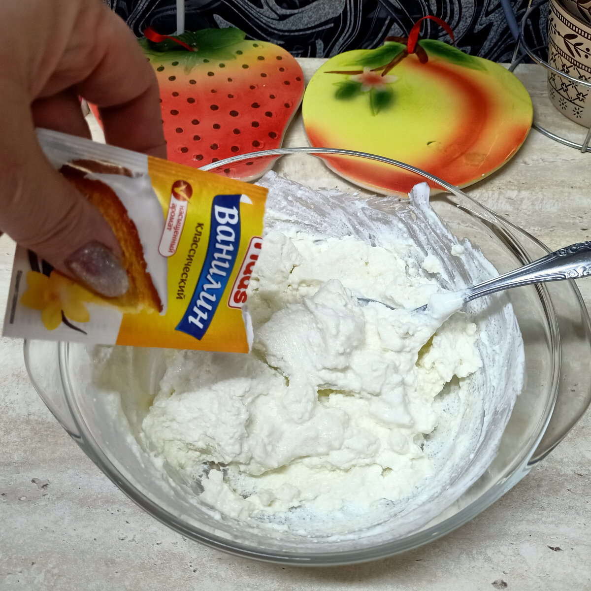 добавляем ванилин