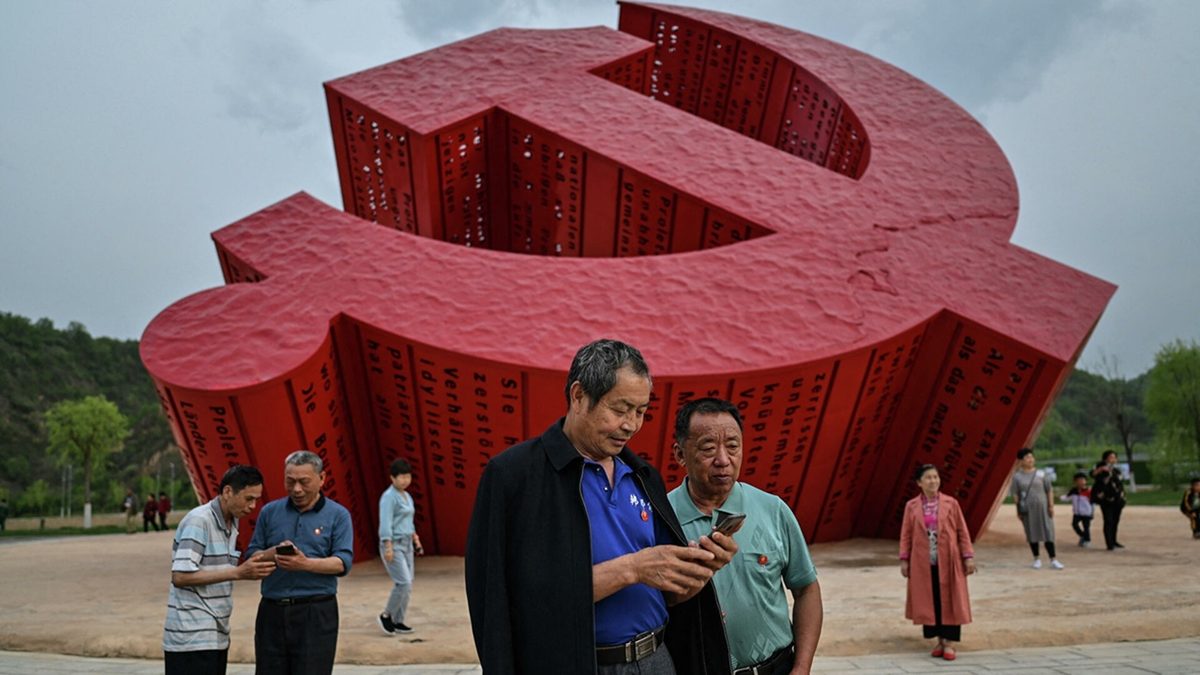 В спорах о природе власти Китая сломано немало копий