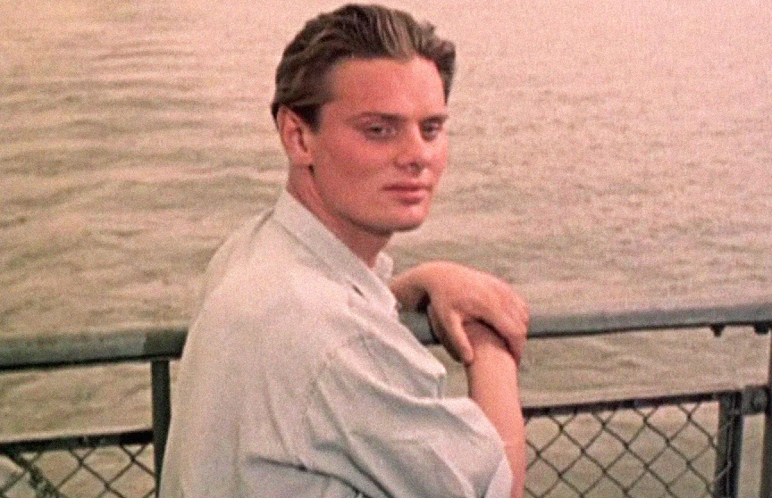 Владимир Андреев в молодости. Фото взято из открытого источника https://yandex.ru/images/