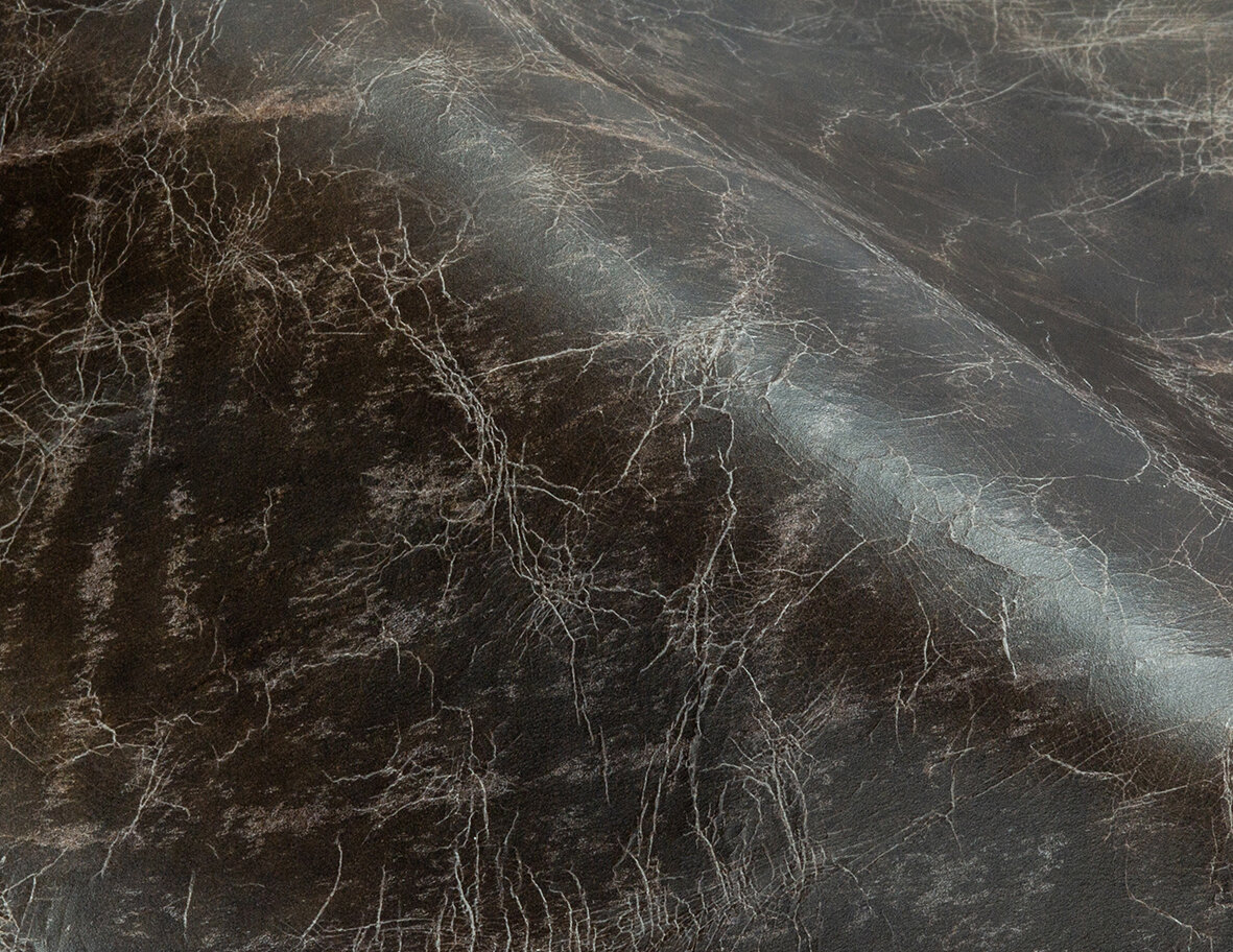 на фото анилиновая кожа компании Maxcom Leather коллекция Athena цвет Shell