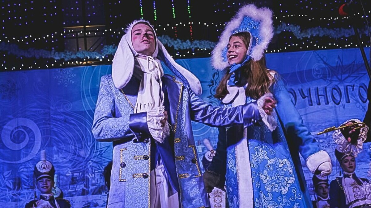     О том как идет подготовка к новогодним утренникам на оперативке рассказал министр образования Башкирии 14 ноября.