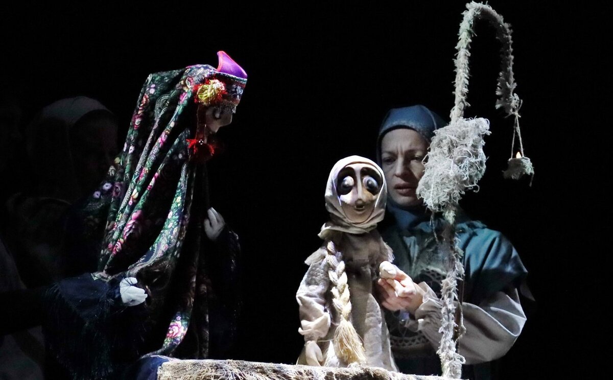    Нефтеюганцам показали «Маланью-голову баранью»