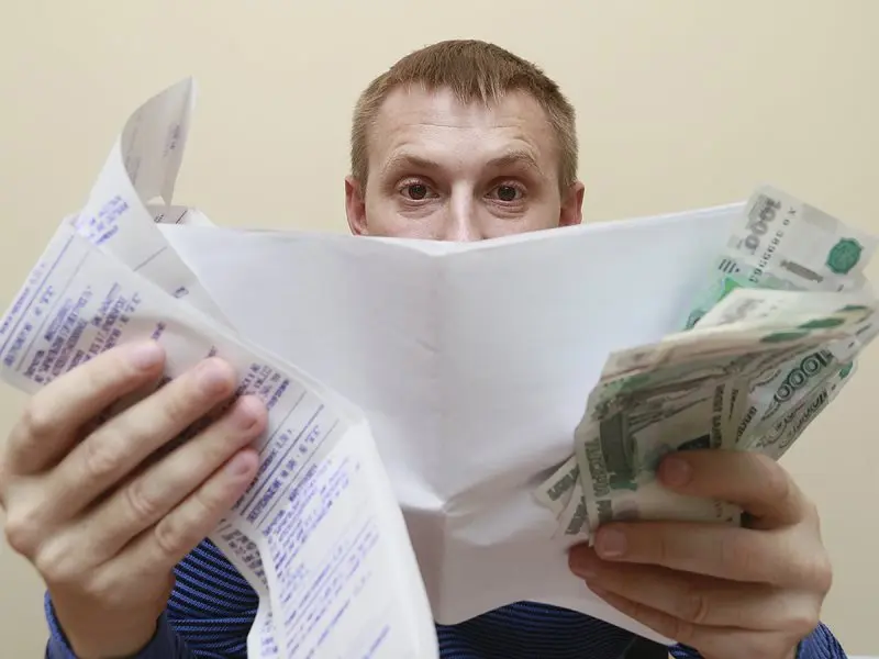 Сколько оставят на жизнь должникам в 2023 году? Фото: kpcdn.net