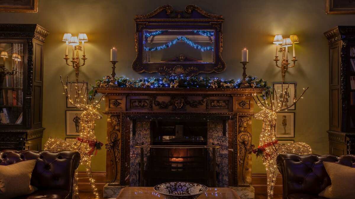 Фото: https://www.castleleslie.com