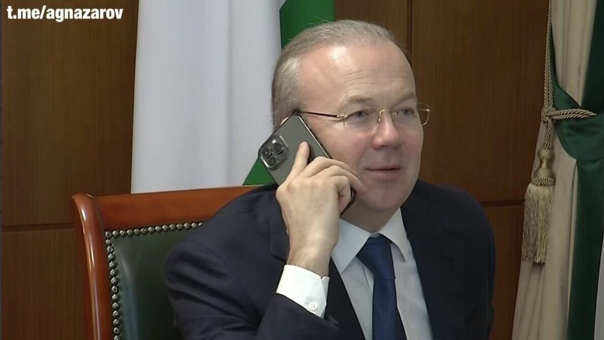     Андрей Назаров лично решил проверить как сейчас работает программа записи на прием к врачу. Минздрав уже увеличил количество операторов в утренние часы и изменил график работы контакт-центра 122. Однако, как оказалось, работать еще есть над чем.