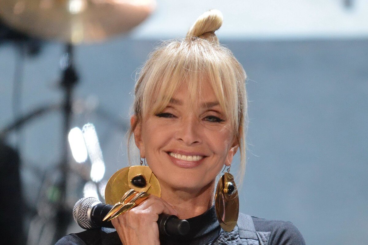     68-летняя Лайма Вайкуле обратилась к поклонникам после обрушившейся на неё критики