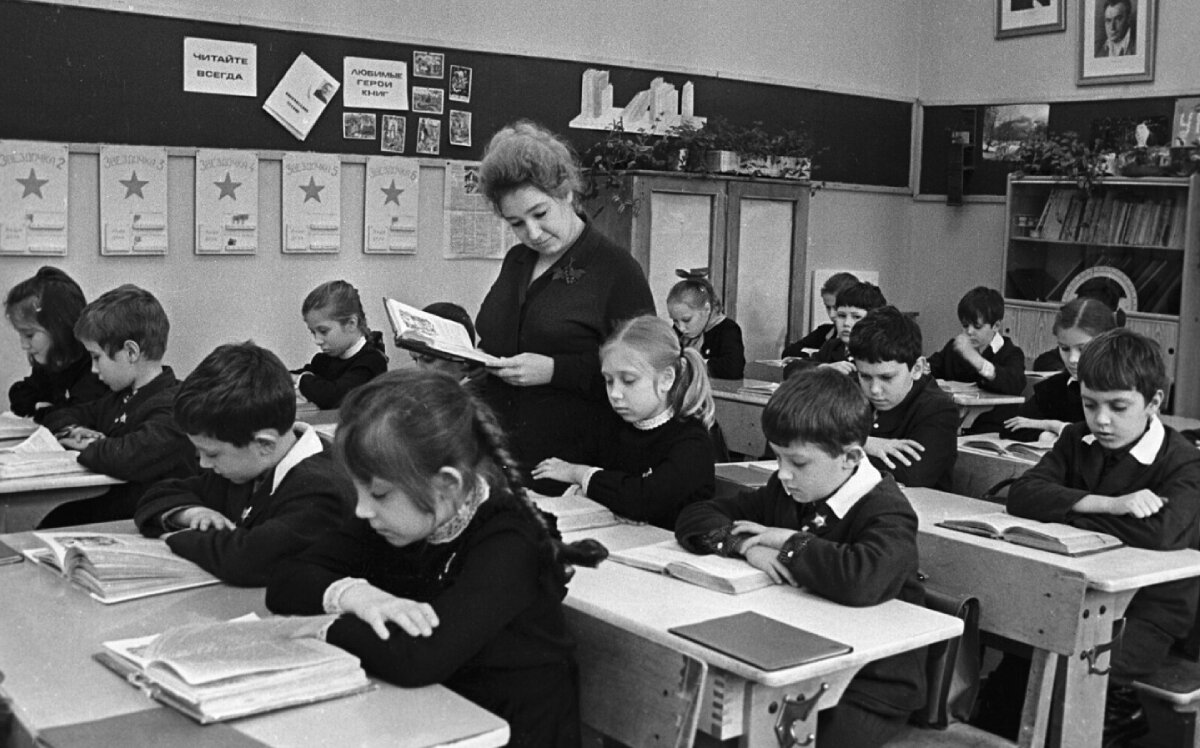 Традиционная советская школа. Источник: vogazeta.ru