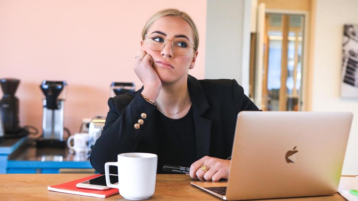    Женщина ищет работу.:pixabay.com