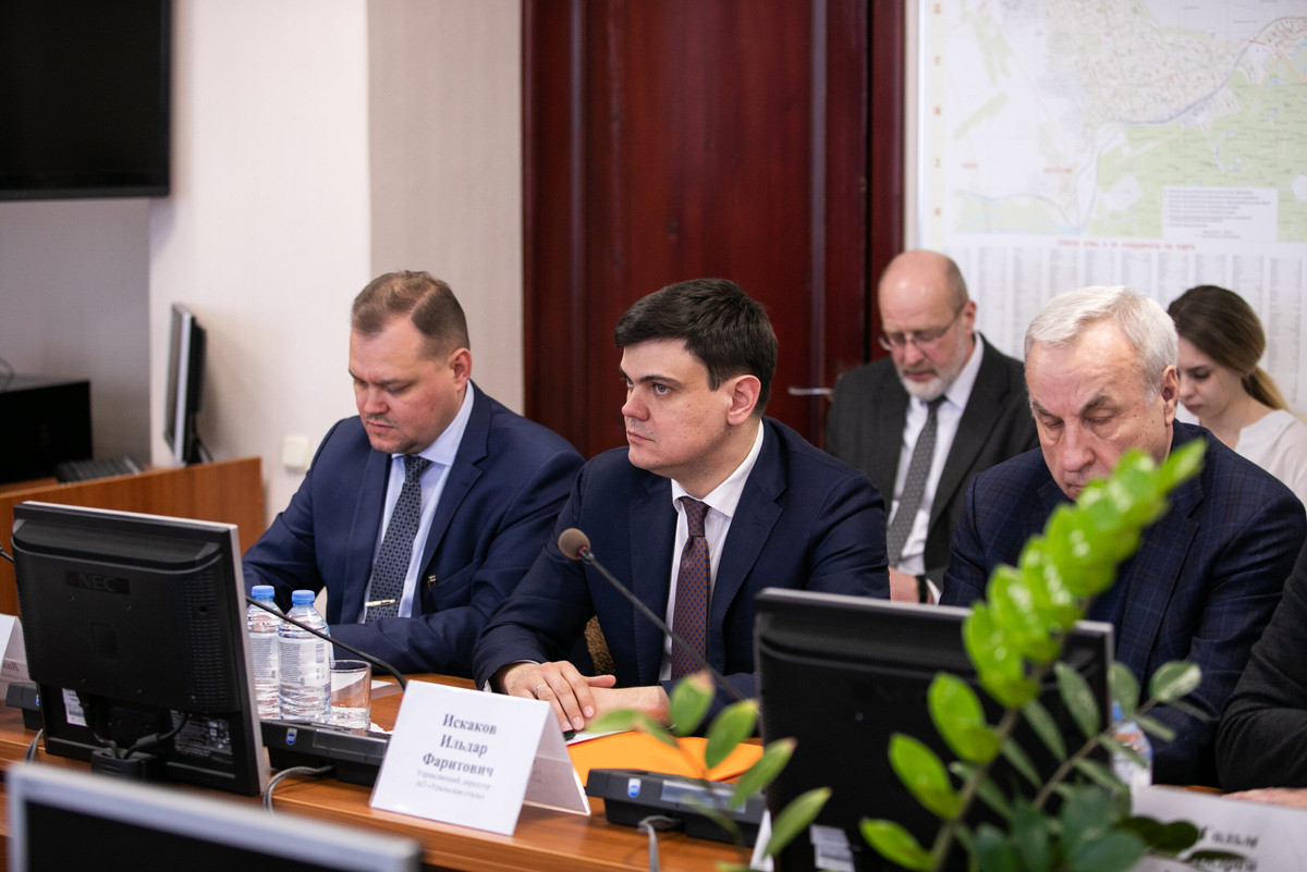    Уральская Сталь приняла участие в расширенном совещании, посвященном работе промышленных предприятий Кристина Просвиркина