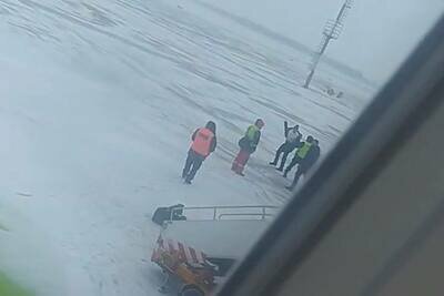    Дебошир в аэропорту Домодедово ©Фото: социальные сети