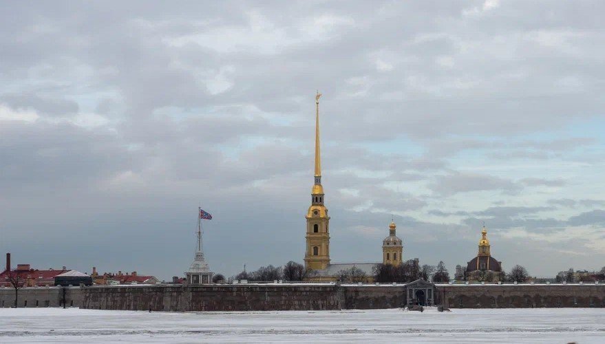 Петропавловская крепость в Санкт-Петербурге. Петропавловская крепость в Санкт-Петербурге фото. Стены Петропавловской крепости. Петропавловская крепость ЕГЭ.