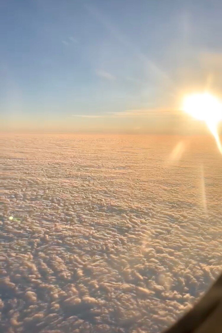 над облаками