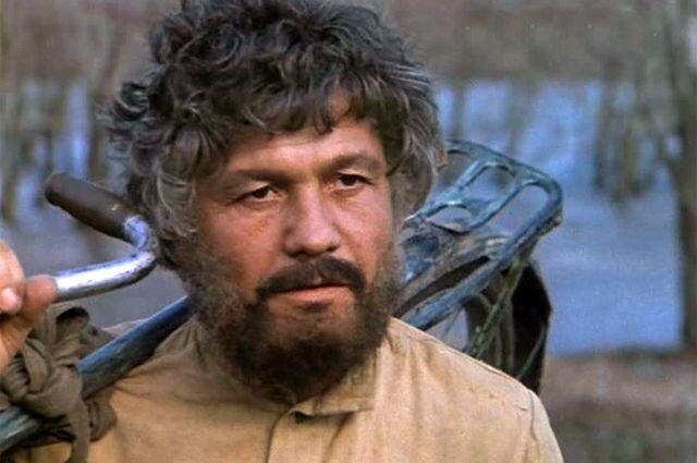 Михай Волонтир в фильме «Цыган», 1979 г. Кадр из фильма Источник: aif.ru