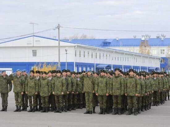     В ноябре из омского учебного центра ВДВ отправили подразделение мобилизованных. Фото пресс-службы правительства Омской области