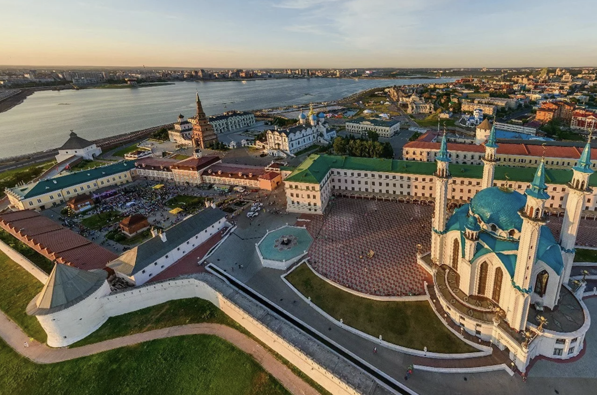 Казань столица Республики Татарстан. Казанский Кремль. Казань экскурсии. Акватория Казани Кремль. Сайт экскурсии казань