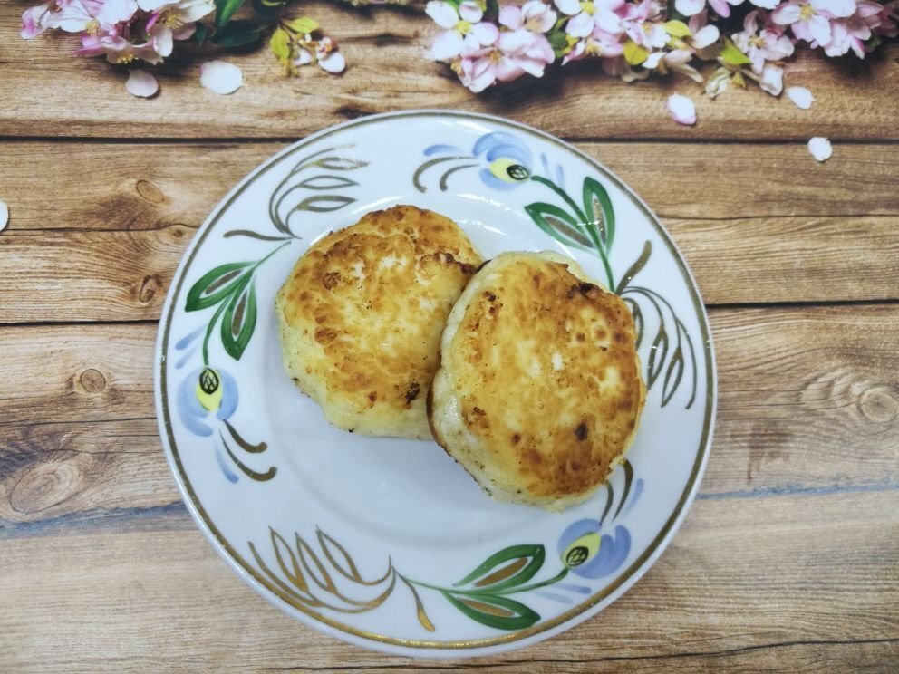 Книга о вкусной и здоровой пище. — Москва ; Ленинград, 1939