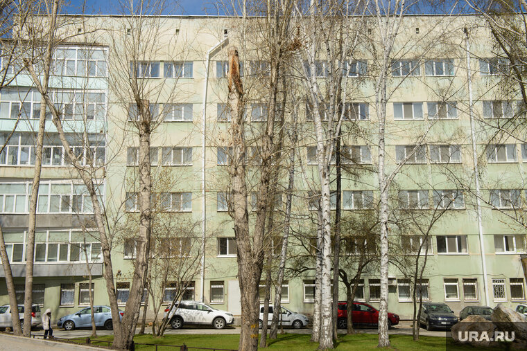    Пациентов вывели из здания ОММ утром 25 июня