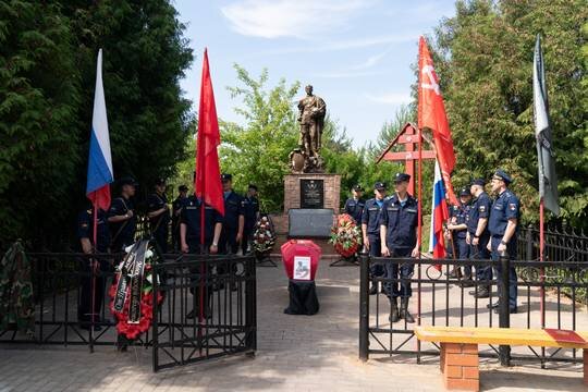    В Подмосковье с воинскими почестями захоронили останки четырех красноармейцев