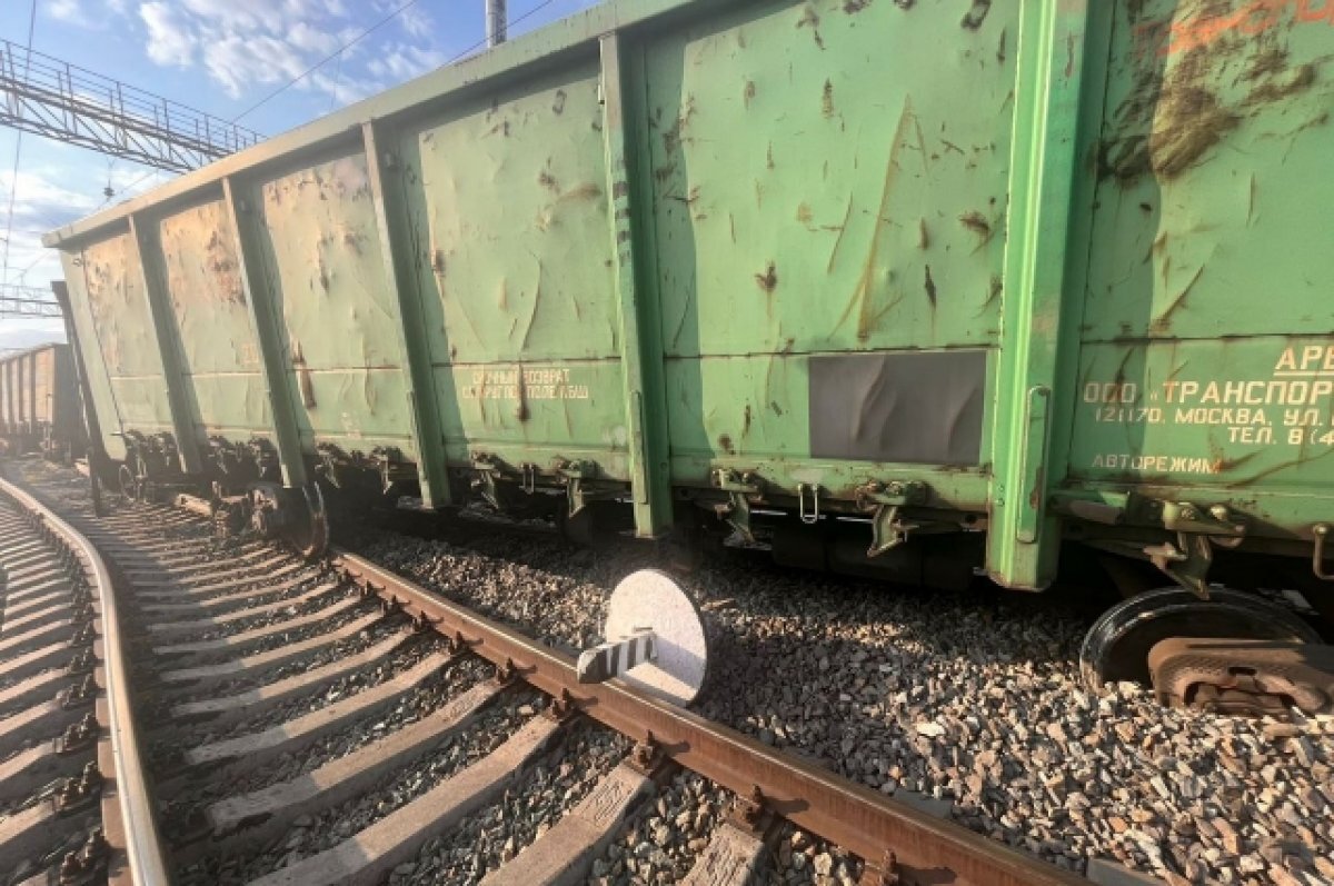    В Приморье из-за схода вагонов задерживается электричка
