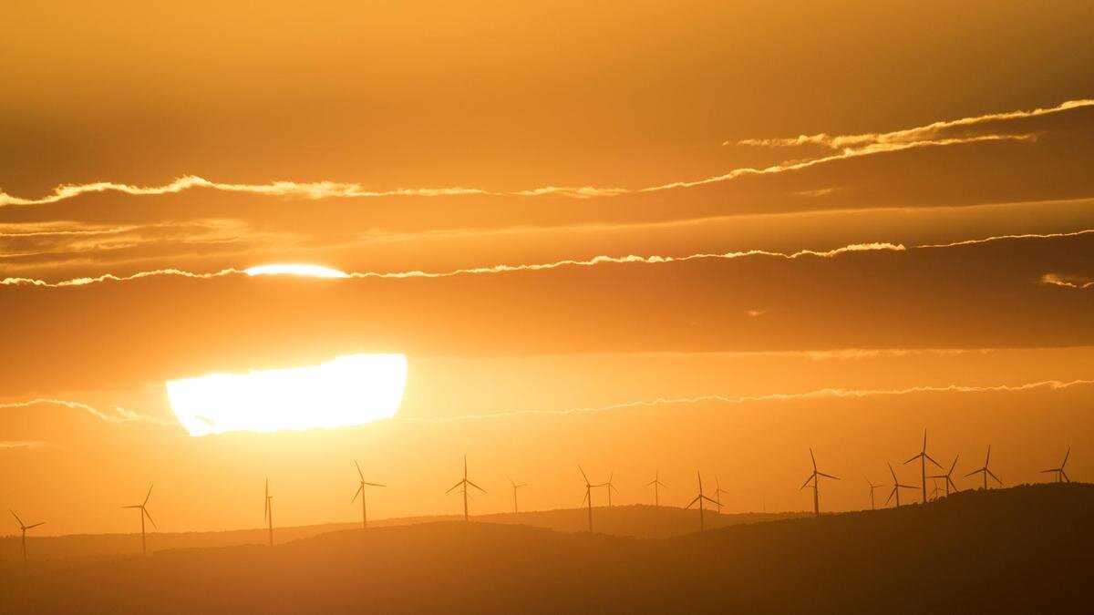    Жаркая погода:Jose A. Bernat Bacete / Getty Images
