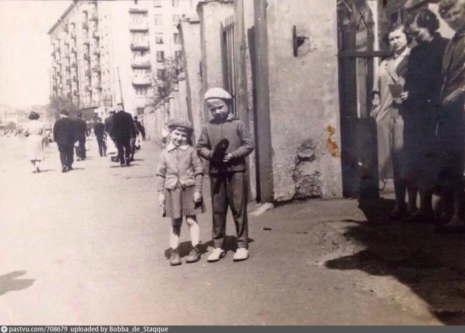 Дубининская улица, 1960-1961 г. Автор: Игорь Морозов.