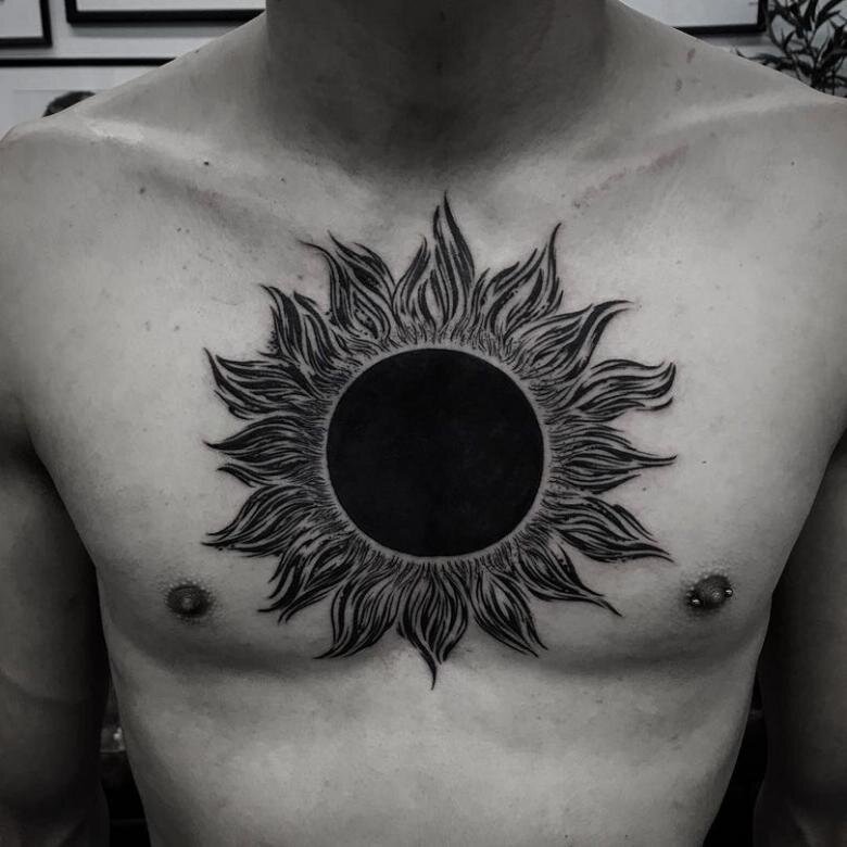 Тату (татуировка) Солнце: мужские и женские татуировки, фото и эскизов от лучших тату-мастеров