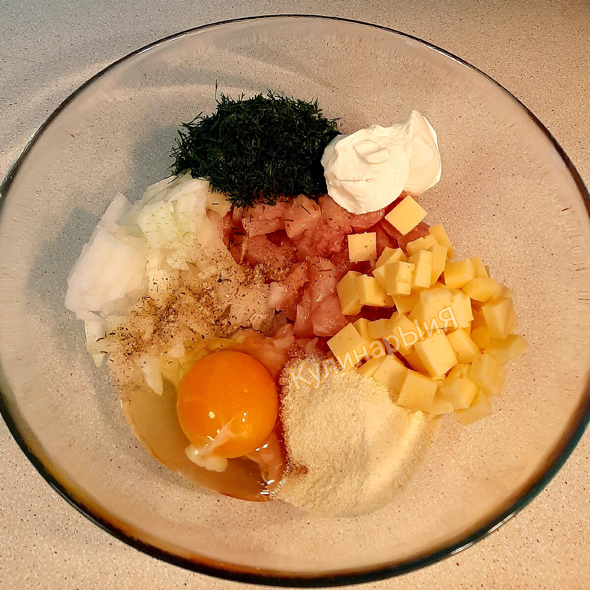 Куриные котлеты с сыром и зеленью 