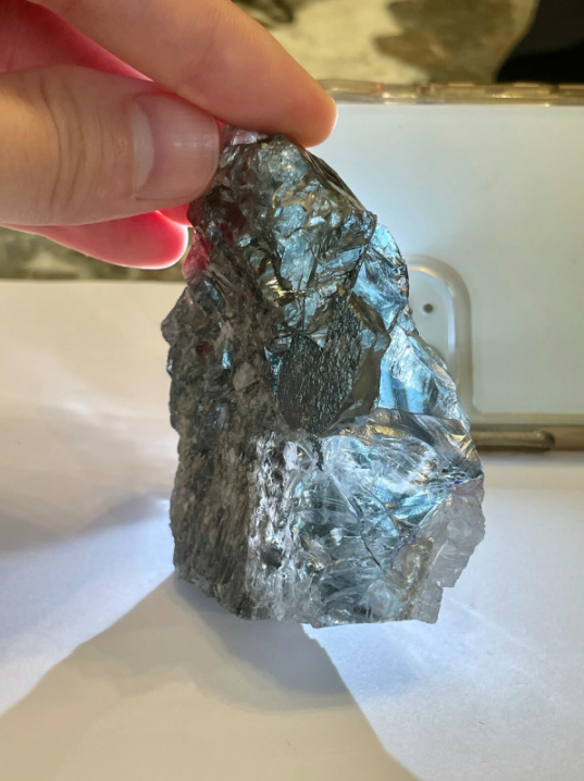 Неограненный бриллиант Lucara весом 1175 карат