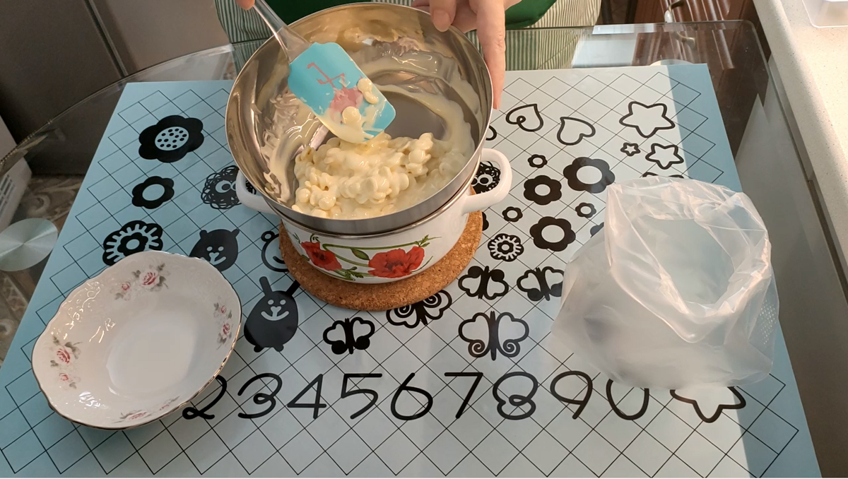 Растапливаем и перемешиваем