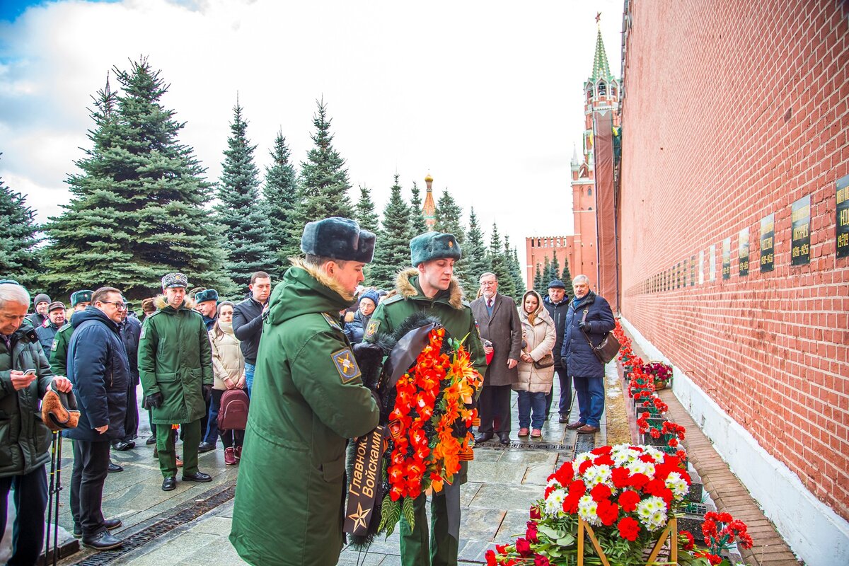 У Кремлевской стены состоялось торжественно-мемориальное мероприятие посвященное Маршалу Советского Союза Леониду Говорову