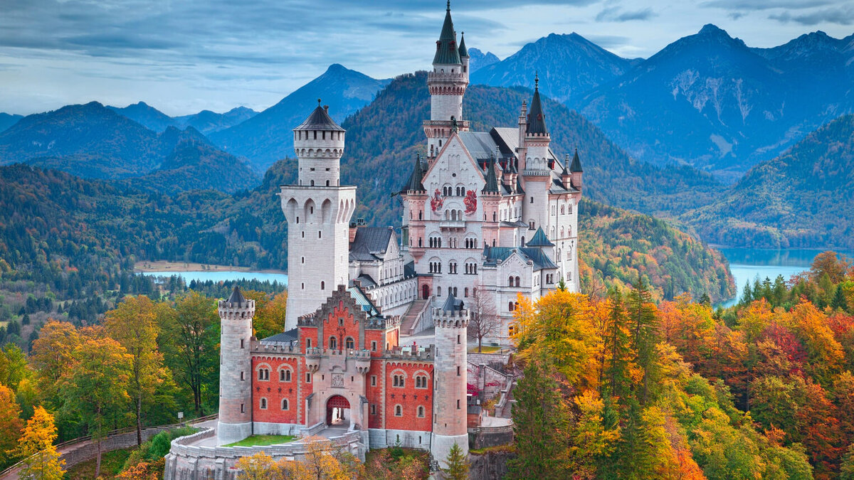 Замок Нойшванштайн