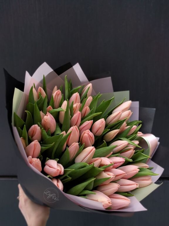 Букет тюльпанов сорта "Тай бутс"