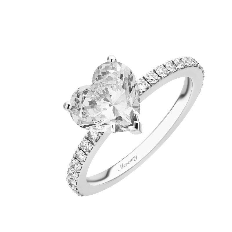 Кольцо Mercury из белого золота с бриллиантом огранки сердце (2 к) и 30-ю бриллиантами круглой огранки (0,42 к), коллекция Classic