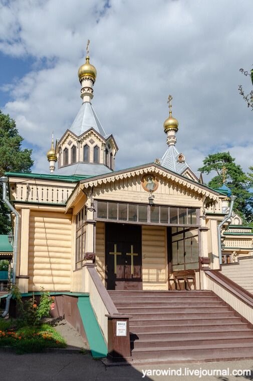 Троицкая церковь в поселке Удельная