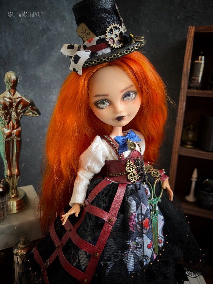 Кукла Ever after High Рейвен Квин DLB35/astDLB34