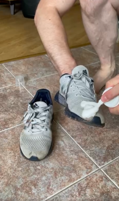 Наносим средство