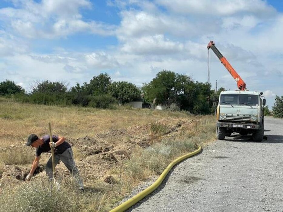 Погода в аютинском. Газификация. Газопровод. Газовая труба под землей. Поселок шахта.