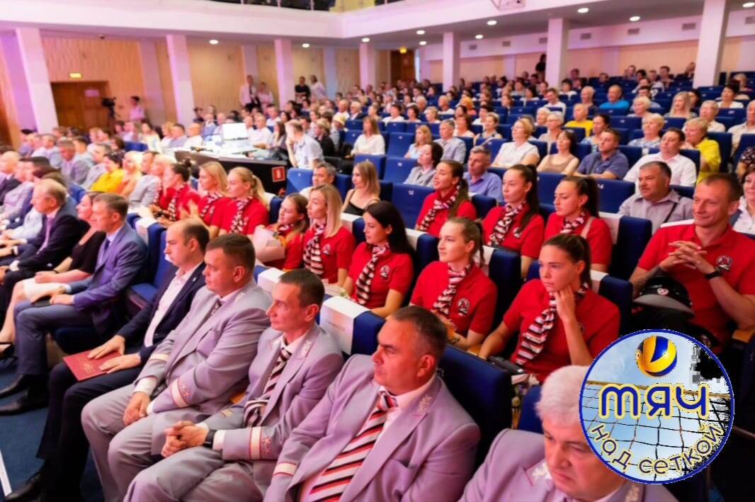 Обновленному составу "Локомотива" еще только предстоит подтвердить соответствие статусу чемпиона. Фото: волейбольный клуб "Локомотив"