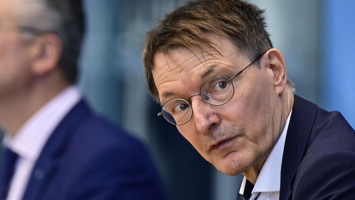    Министр здравоохранения Германии Карл Лаутербах© AFP 2022 / John MacDougall