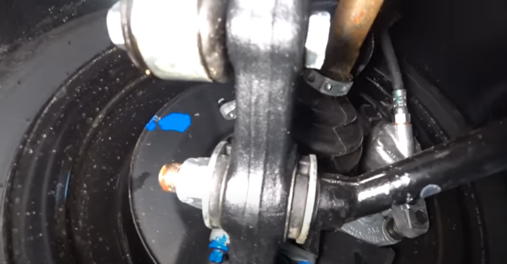 Что нужно знать про б/у Лада Гранта. Какие узлы сколько ходят и служат