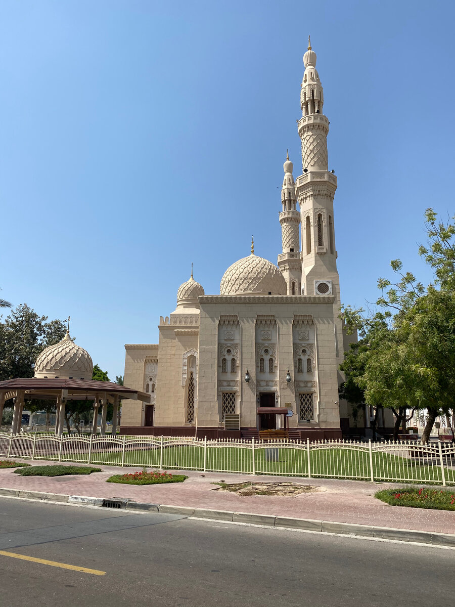 Фото автора канала. Мечеть Джумейра.
