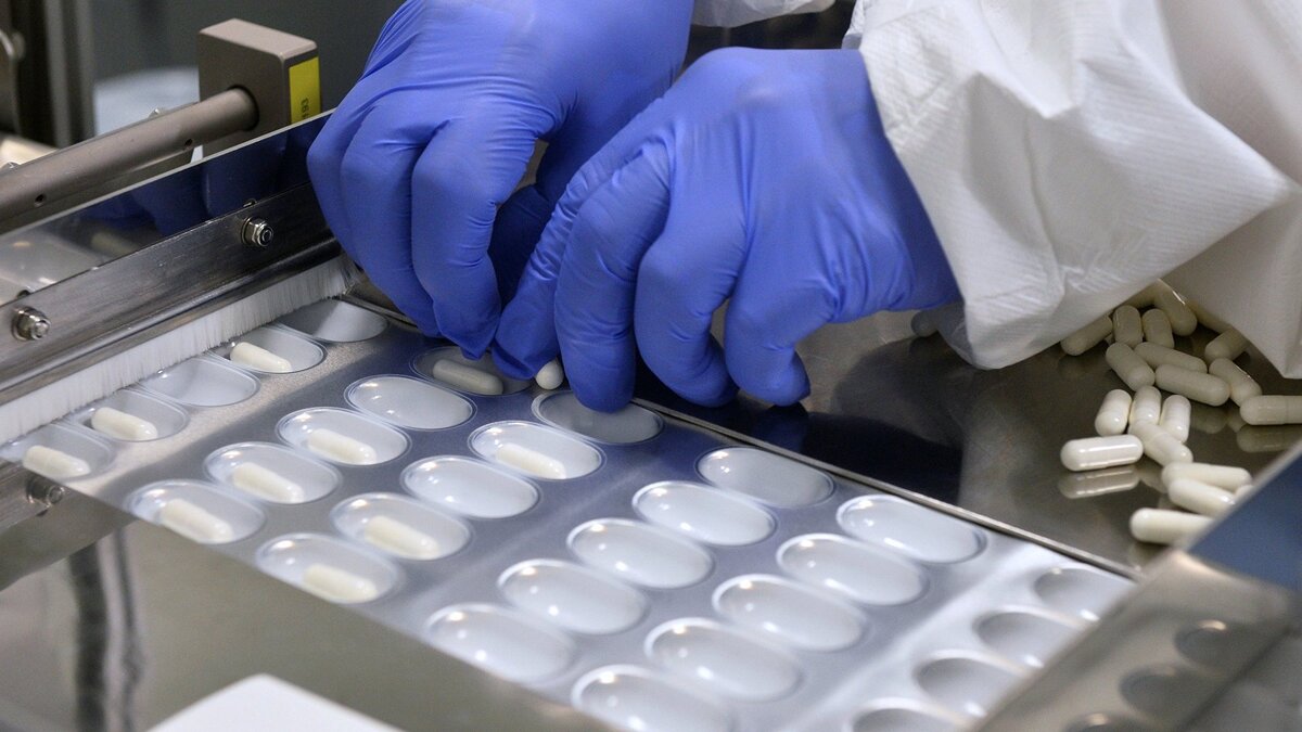    % Упаковка в блистеры в лабораторно-промышленном комплексе© РИА Новости . Максим Богодвид
