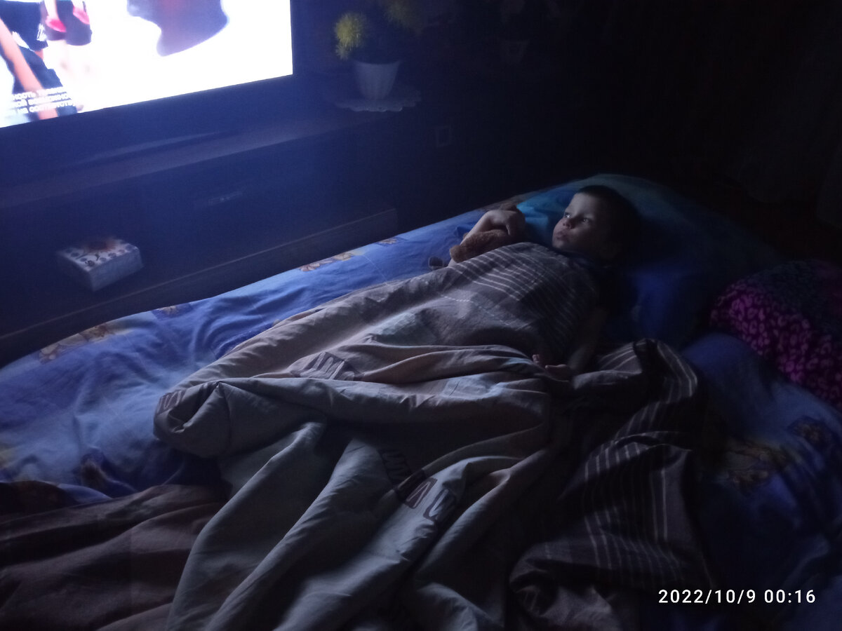 Вадя собрался спать