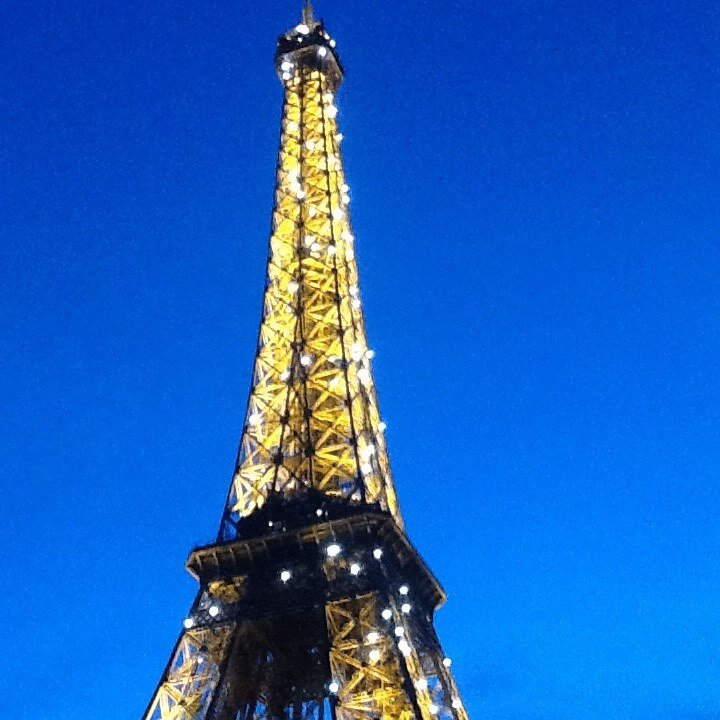 Эйфелева башня в Париже, личное фото автора