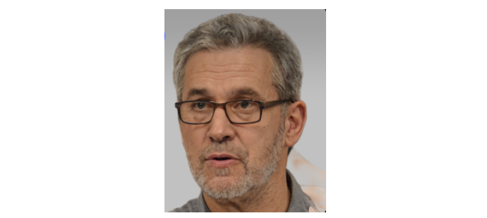 Иван Нашин (в центре)