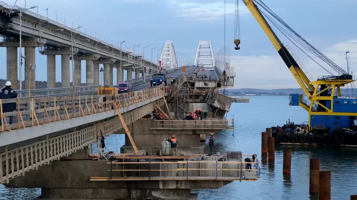 как строили крымский мост под водой