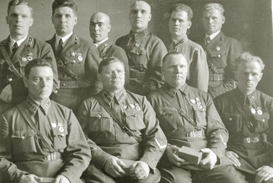 Командиры Красной Императорской Армии