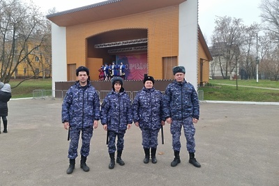    Росгвардейцы Щелково обеспечивают порядок в День народного единства ©Пресс-служба Главного управления Росгвардии по Московской области