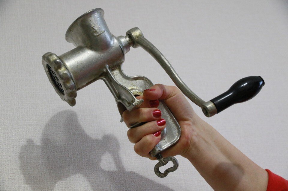     Орудием убийства в руках обиженных женщин часто становятся кухонные предметы Олег УКЛАДОВ