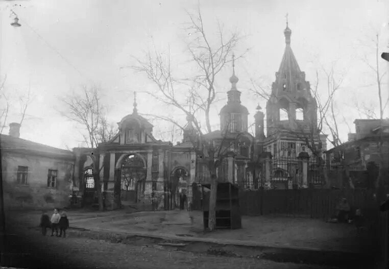 Церковь Никиты Мученика за Яузой, на Швивой горке. 1935. Фото: А. Т. Лебедев. Источник - сайт www.pastvu.com